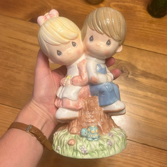 Precious Moments Other - Precious moments 2002 penny for your thoughts bank
